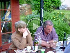 Dads Video - BarbecueJennyIain May 2004
